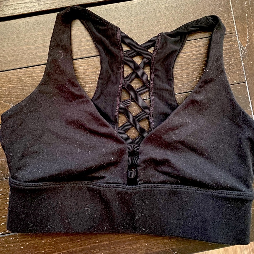 Black criss cross fabletics sports bra